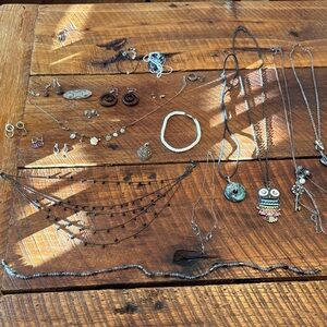 Lot of.miscellaneous-  jewelry, necklaces, earrings-etc. please see pictures